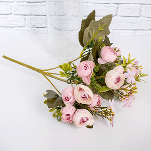 Веточка декоративная Камелия Мармеладка 30 см светло - сиреневые цветы
